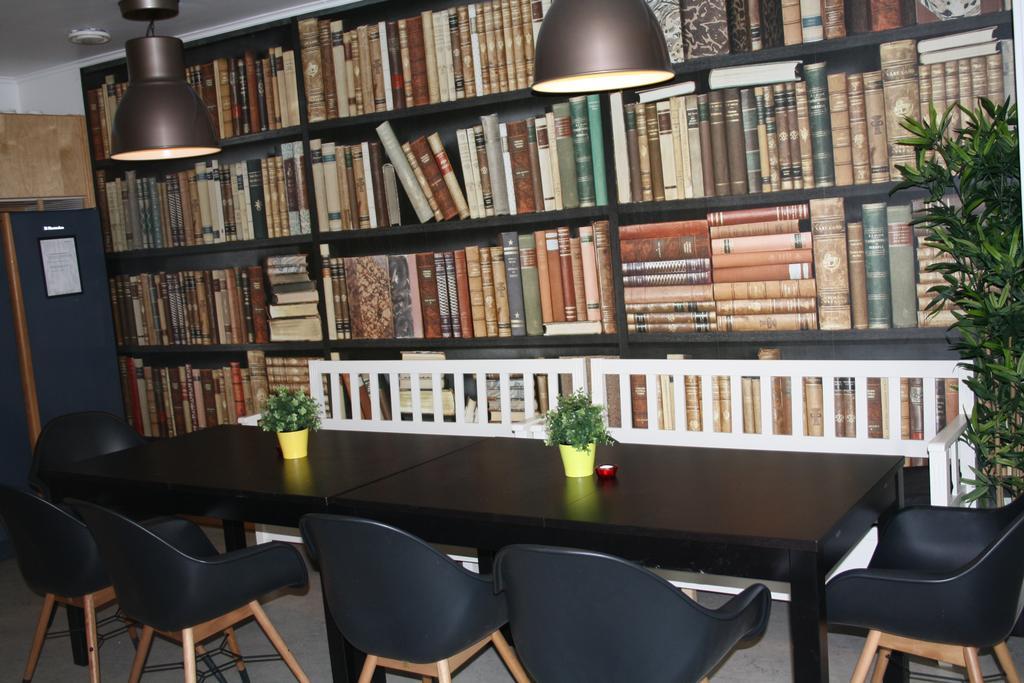Hostel Uncle Joe'S VBY Zewnętrze zdjęcie